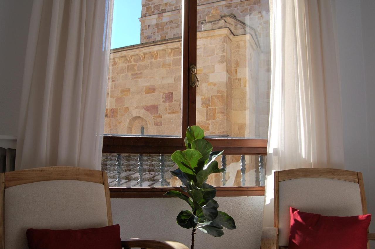 La Casa De Zamora Bagian luar foto
